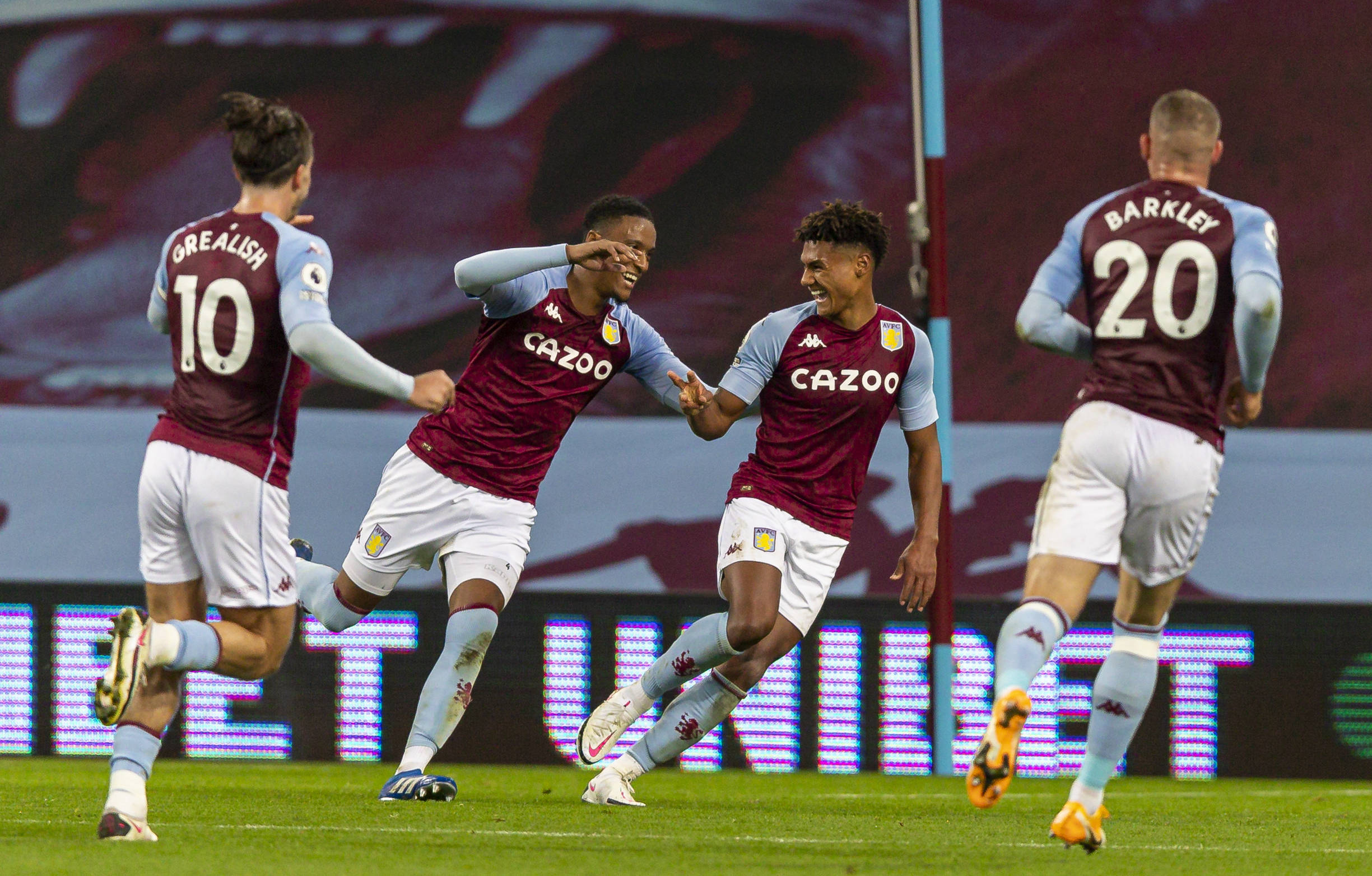 包含转会期欧冠焦点战;曼联更衣室发声;媒体盛赞;球队文化再被提及的词条 包含转会期欧冠焦点战;曼联更衣室发声;媒体盛赞;球队文化再被提及的词条