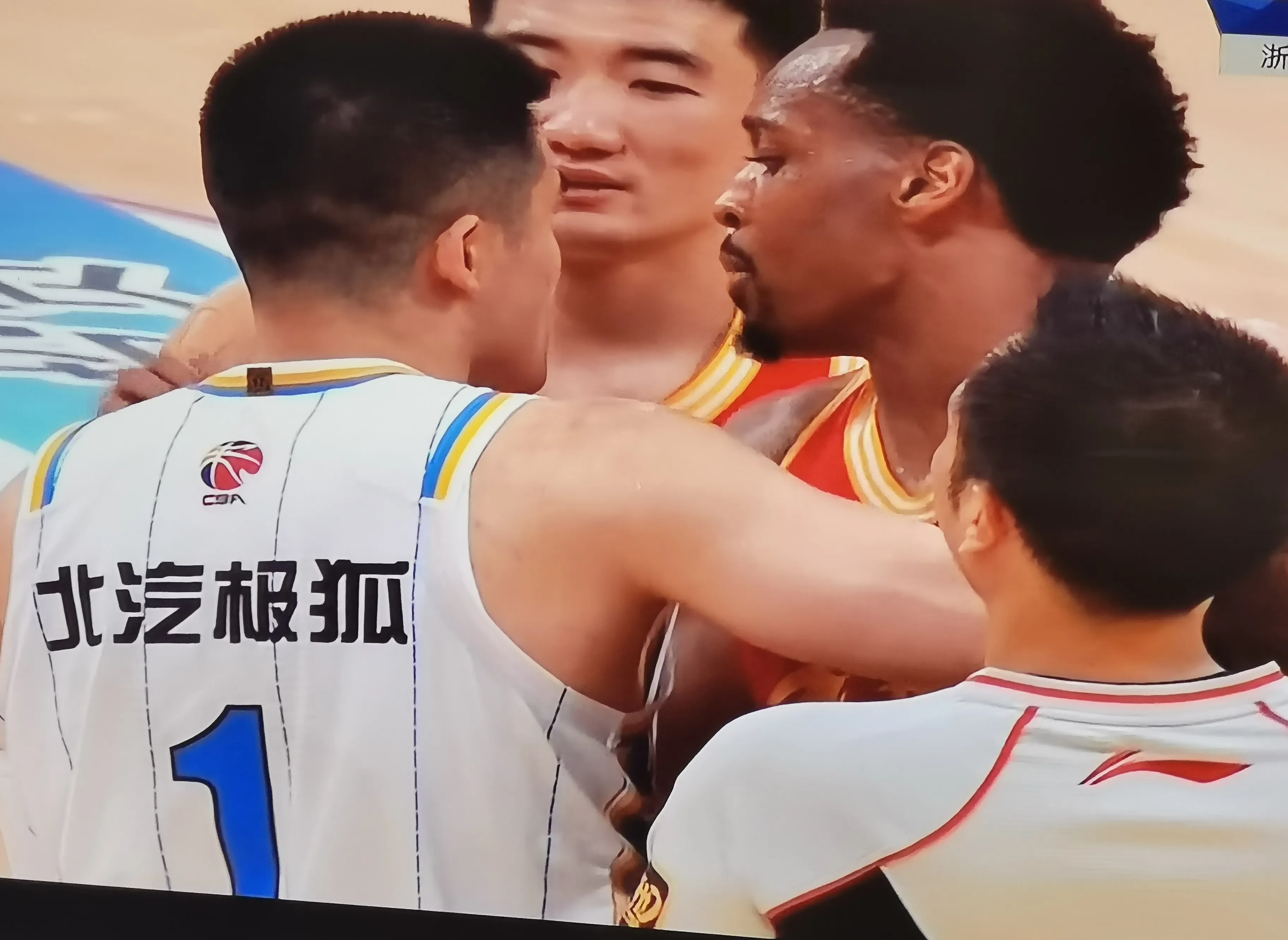 九游玩家必看关于今夜CBA常规赛焦点战，布鲁克林篮网手感冰凉，媒体盛赞，控场能力受关注的信息