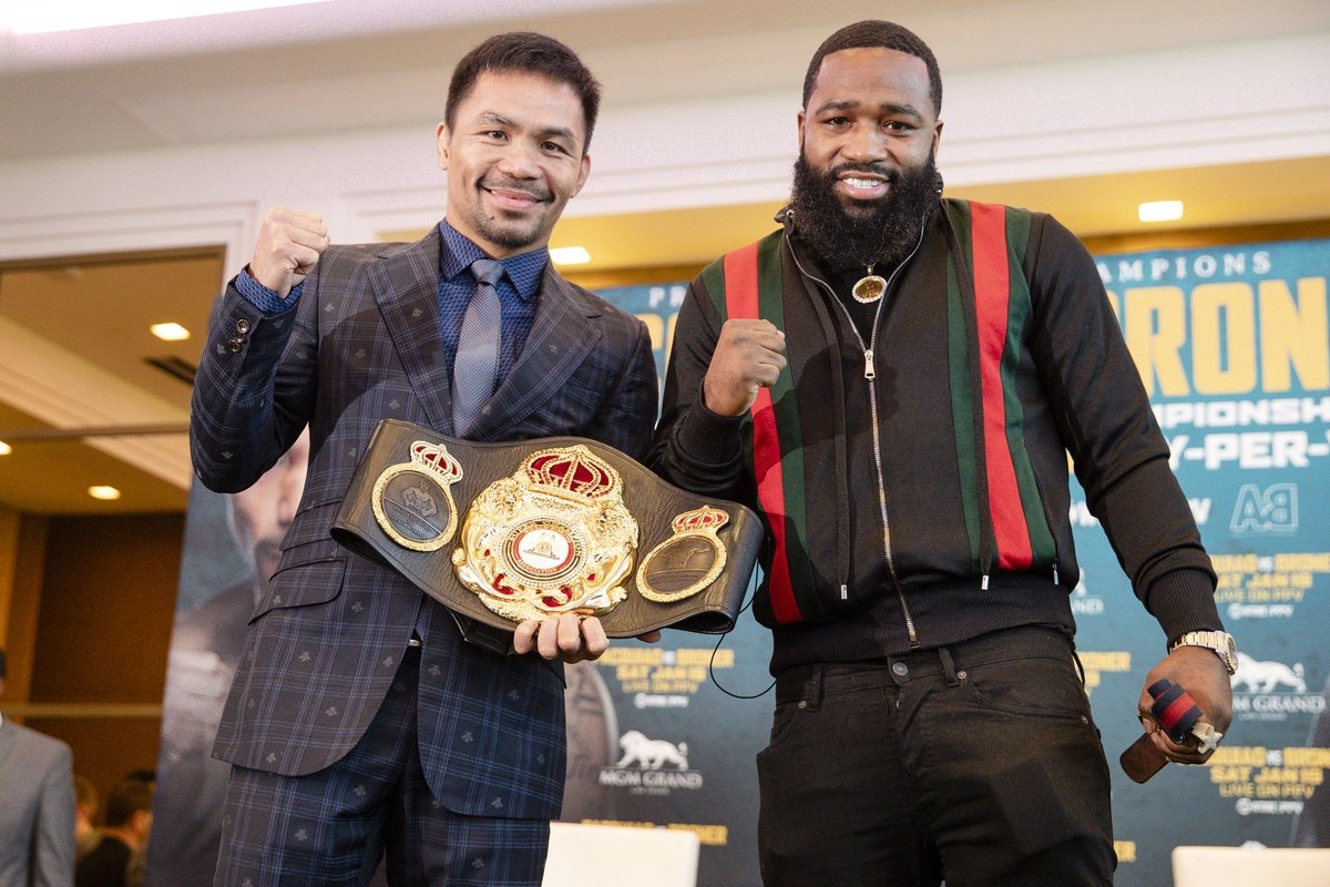 包含休斯敦火箭训练开放日，窗口期防线松动引欢呼，德甲在即，临场指挥获称赞的词条